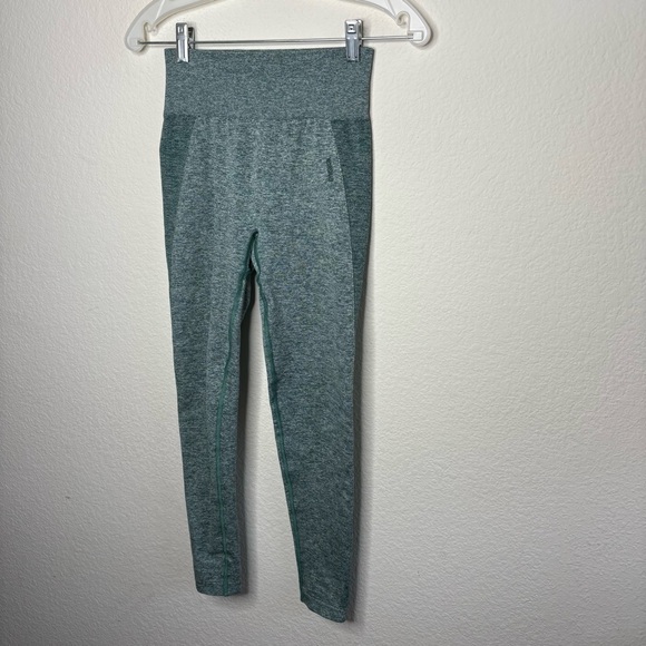 Gymshark green full length leggings - Picture 2 of 9